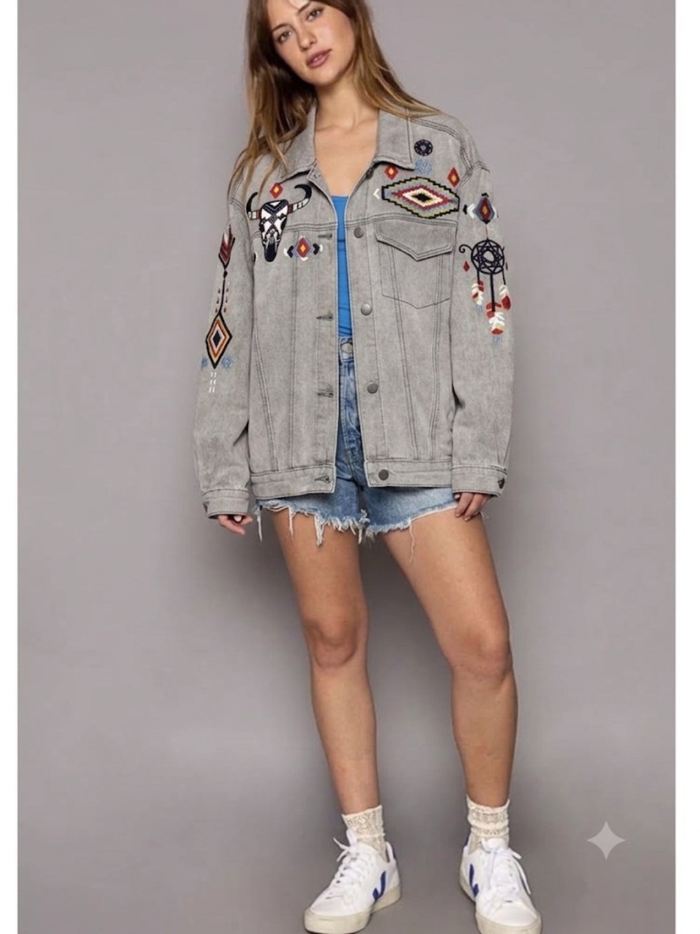 POL Embroidered Jacket Size M Gray Denim Tribal Southwestern Boho Indie Shacket